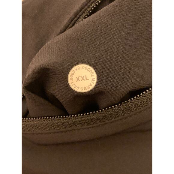 Lululemon T.H.E. Short Linerless 9" Men XXL Black Los Angeles Clippers Gym Run - Picture 8 of 14